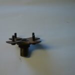 ESIRATTA KINNITUSRUMM ESIMENE SUZUKI KINGQUAD