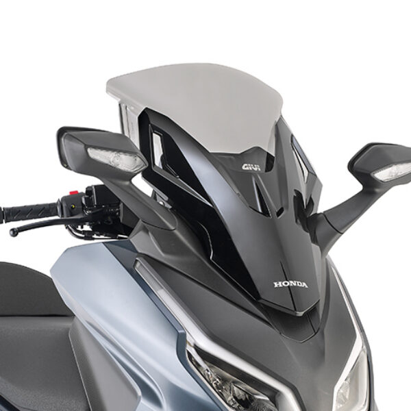 Givi Specific screen smoked 48 x 47 cm HONDA FORZA 350 (23)