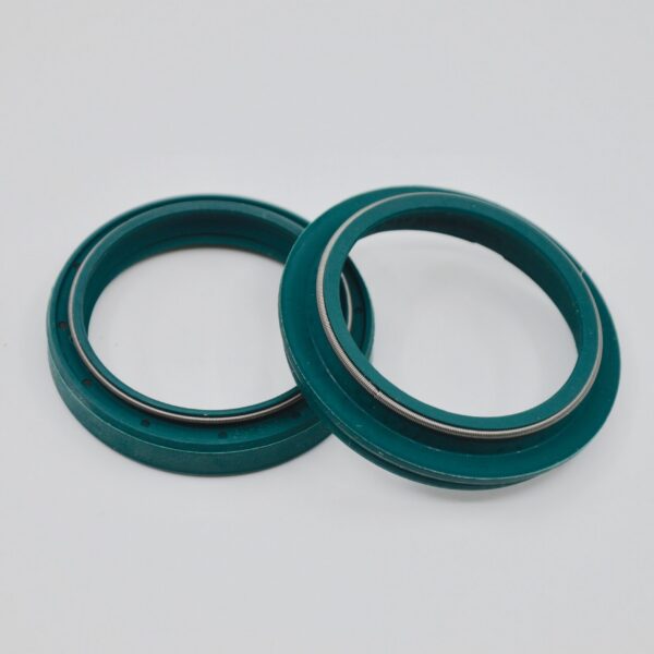 SKF Oil & Dust Seal 43 mm. - SHOWA