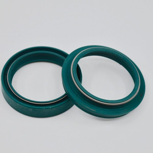 SKF Oil & Dust Seal 45 mm. - SHOWA