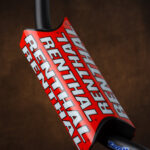 Renthal Team Issue Fatbar Pad Red