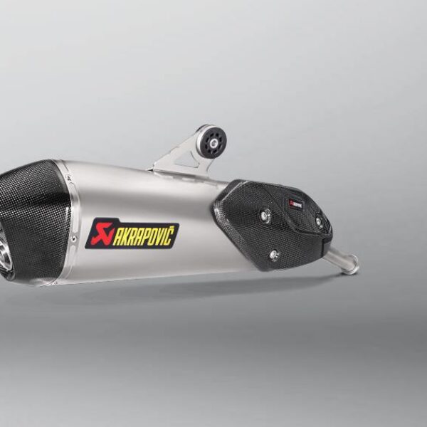 Akrapovic Slip-On Line (Titanium) BMW C650GT 2016-