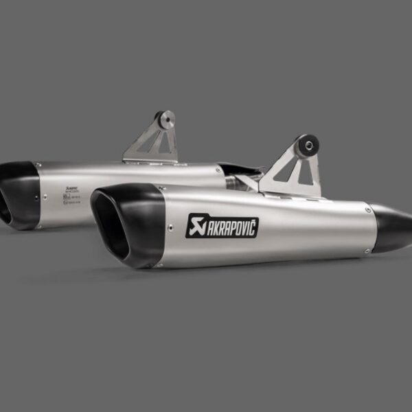 Akrapovic Slip-On Line (Titanium) Bonneville T100/T120 2017-2020