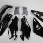 UFO Plastic kit 4-parts Black HVA 2-T CR 125/250 2005