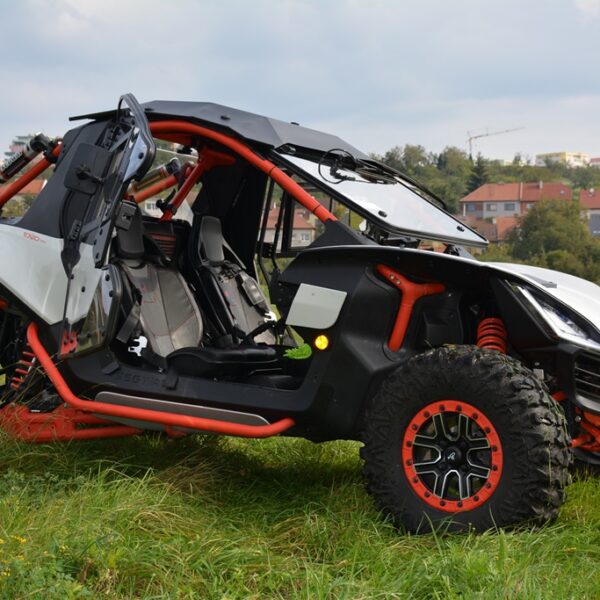 Half cab (windshield roof rear panel) with wiper washer Segway Villain