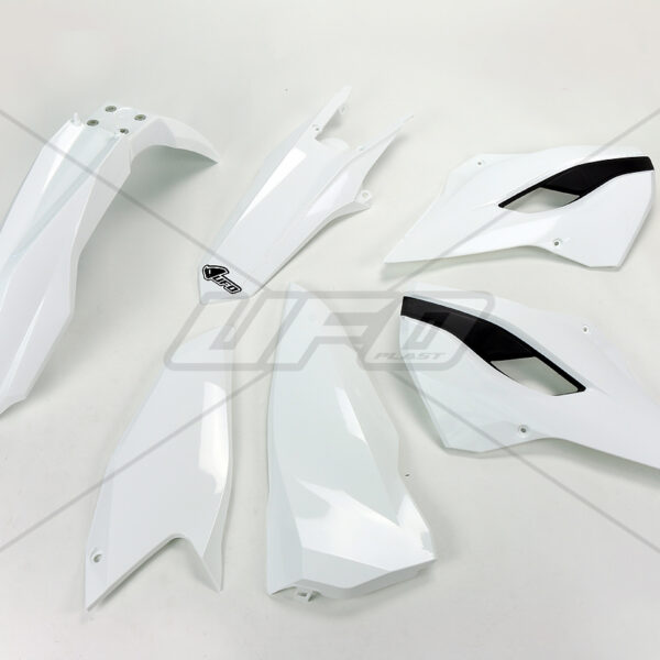 UFO Plastic kit 4-parts original HVA TE/FE 125-450 2014