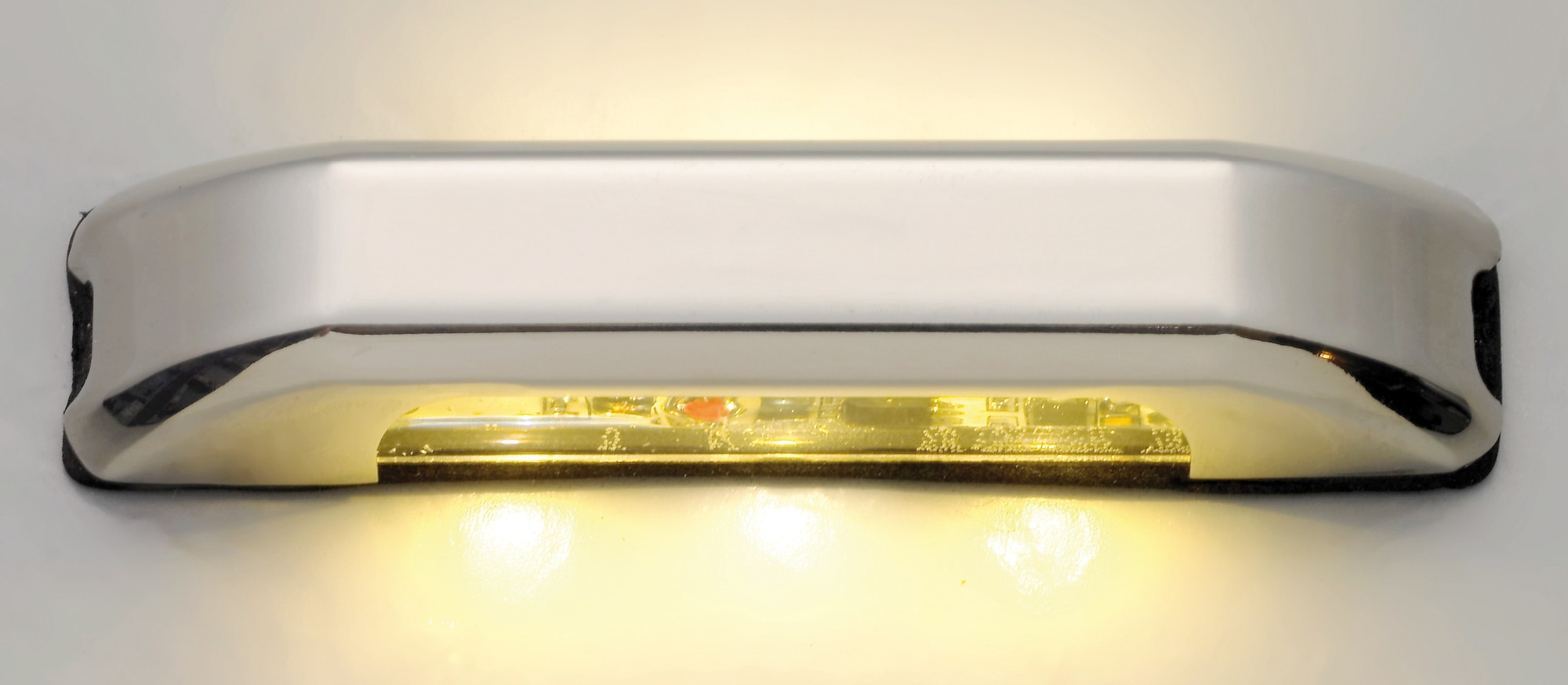 LED courtesy light w/4 + 4 blue LEDs
