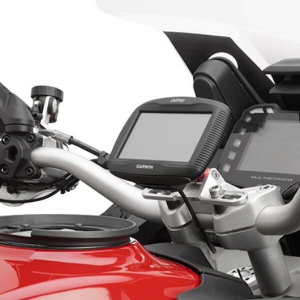 Givi alu & steel mount to install GPS Garmin on S901A & S902A