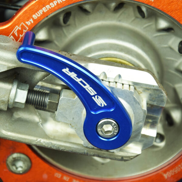 Scar Rear axle pull - KTM Husqvarna GasGas - Blue color